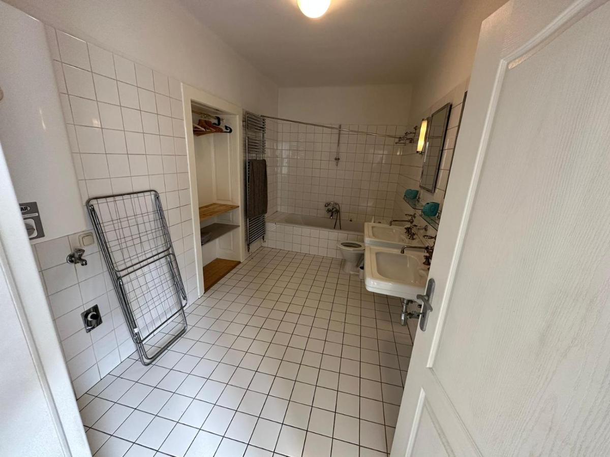Central Plaza Family Apartment 2 Bedroom Bruckneudorf Exterior photo