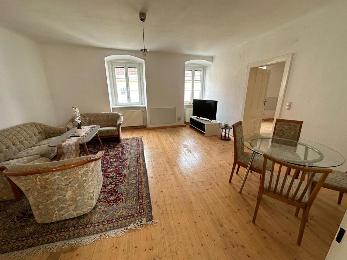 Central Plaza Family Apartment 2 Bedroom Bruckneudorf Exterior photo